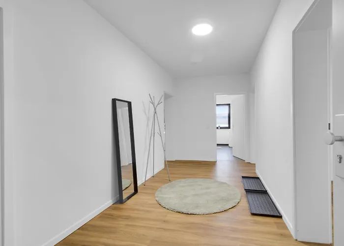 Daire Business-apartments Mit Drei Schlafzimmern In *