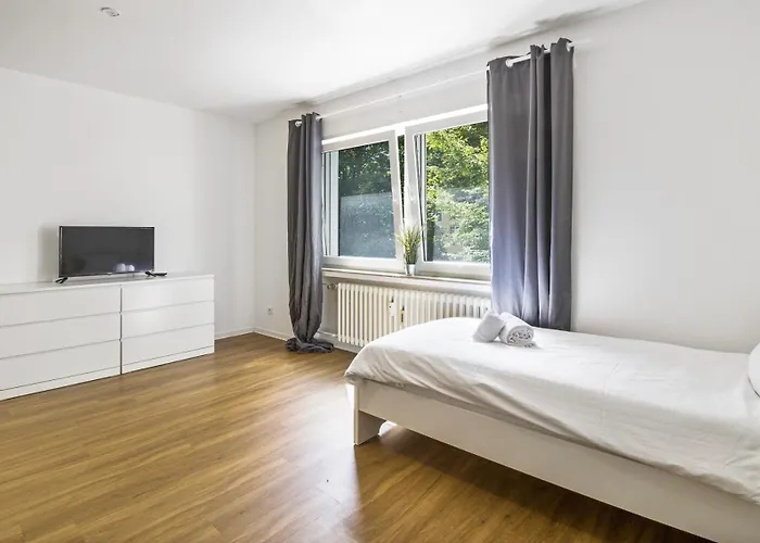 Apartment Business-apartments Mit Drei Schlafzimmern In *